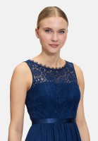 Vera Mont Abendkleid mit Spitze