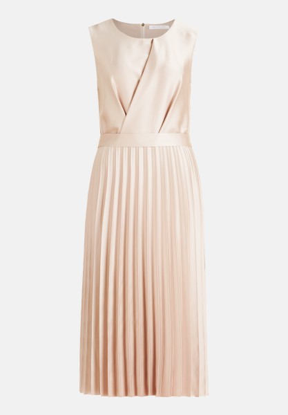 BETTY & CO Chiffonkleid mit Plissee