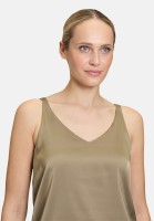 Vera Mont Satin-Bluse mit V-Ausschnitt