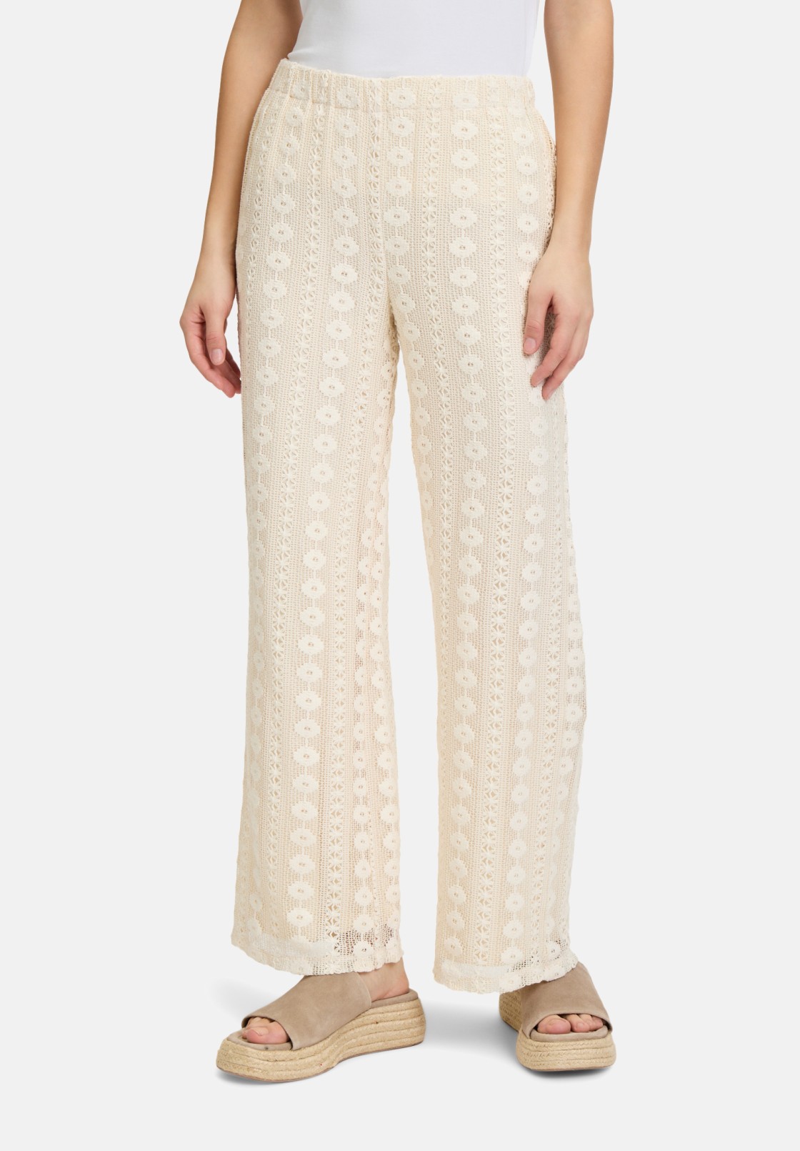 Cartoon Sommerhose mit Lochmuster