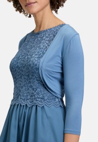 Vera Mont Bolero-Jacke figurbetont