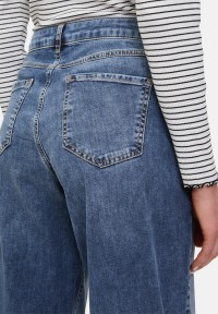 Cartoon Used Look-Jeans mit Waschung