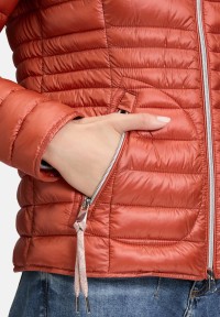 Cartoon Steppjacke mit Reißverschlusstaschen