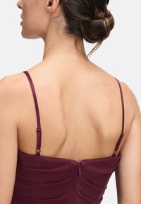 Vera Mont Abendkleid mit Spitzeneinsatz
