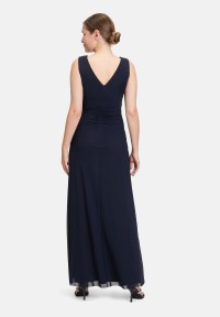 Vera Mont Abendkleid mit V-Ausschnitt
