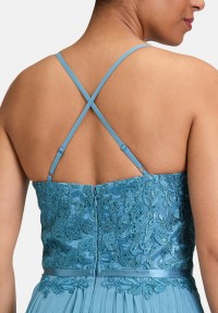 Vera Mont Abendkleid mit Stickerei