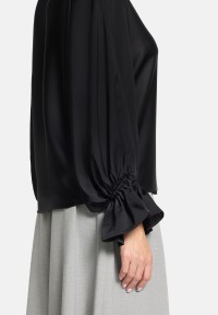 Betty Barclay Satin-Bluse mit U-Boot-Ausschnitt