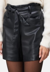 zero Shorts Lederoptik mit Bindegürtel | Betty Barclay