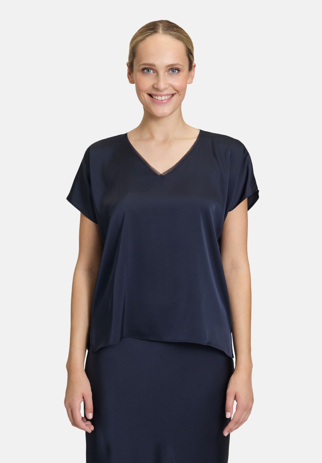 Vera Mont Satin-Bluse mit V-Ausschnitt