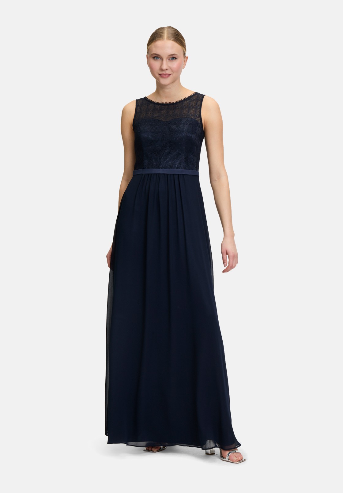 Vera Mont Abendkleid mit Spitze