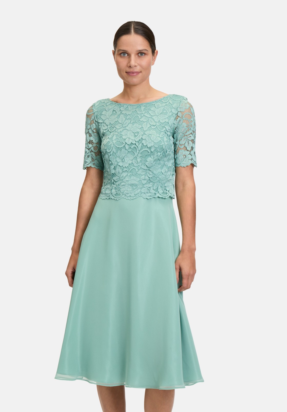 Vera Mont Cocktailkleid mit Spitze