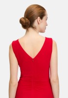 Vera Mont Abendkleid mit V-Ausschnitt