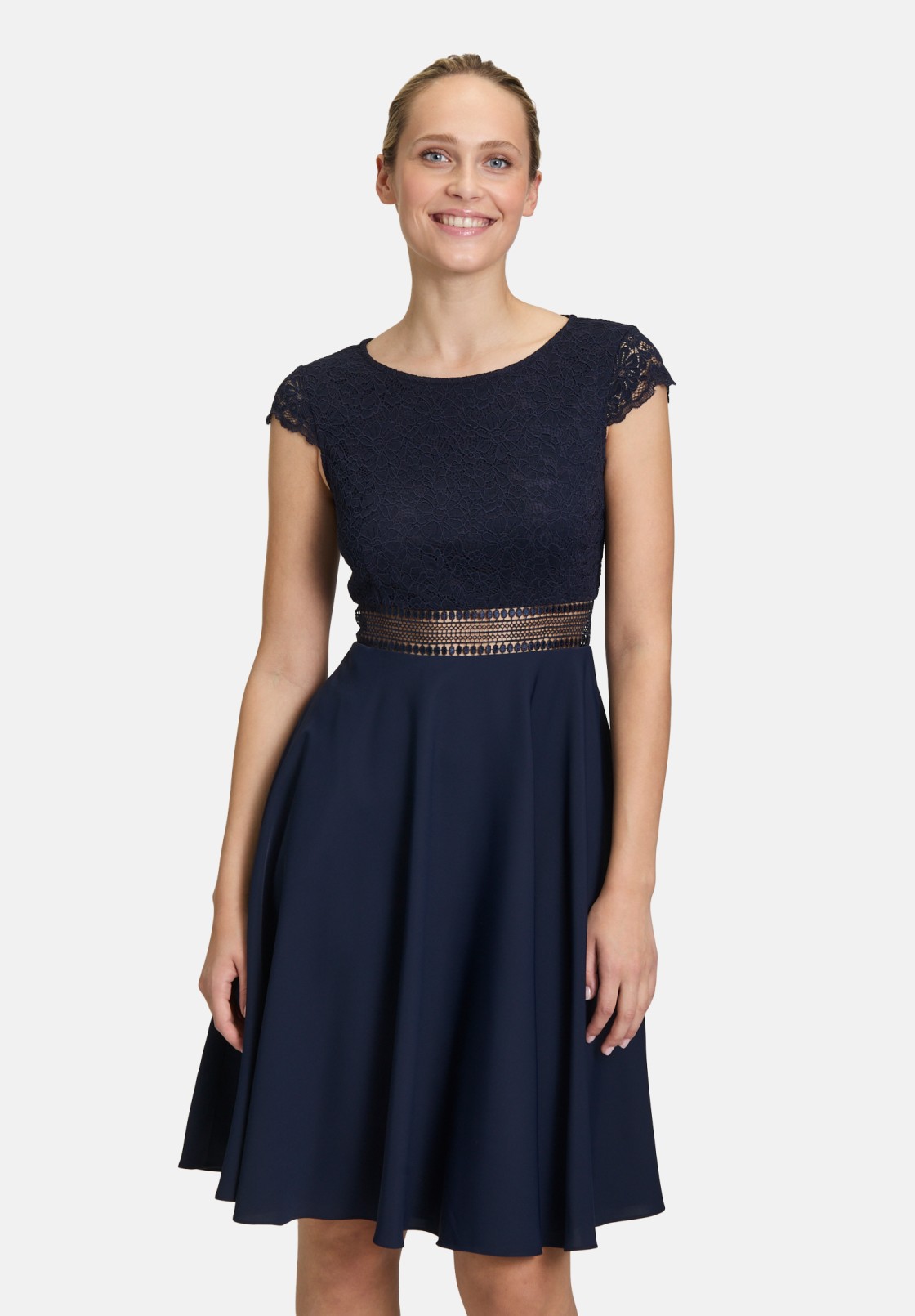 Vera Mont Abendkleid mit Spitze