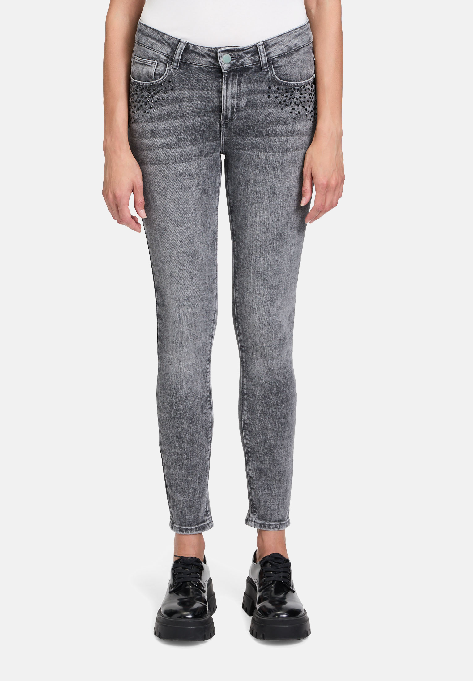 CartoonModern fit jeans