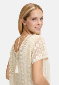 Cartoon Spitzenshirt mit überschnittenen Ärmeln