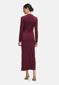 Vera Mont Abendkleid mit V-Ausschnitt