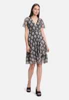 Cartoon Volantkleid mit Rüschen