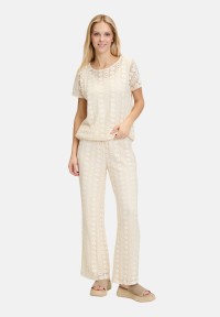 Cartoon Sommerhose mit Lochmuster