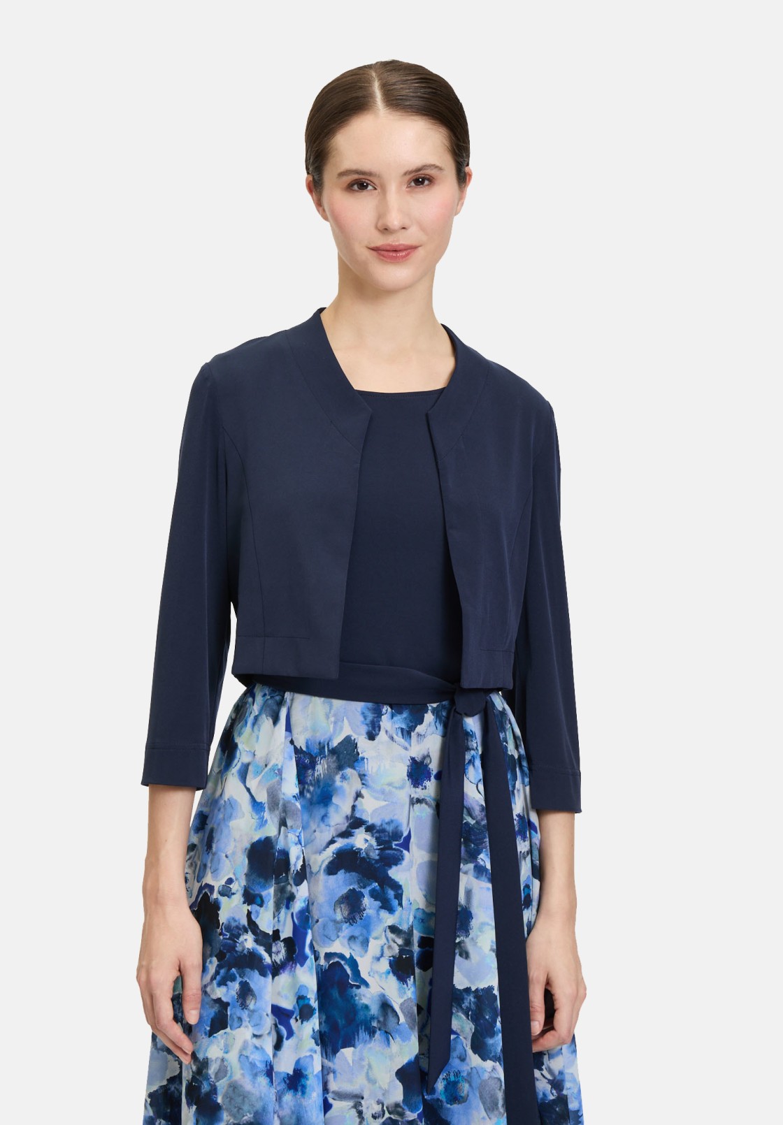 Vera Mont Bolero-Jacke figurbetont