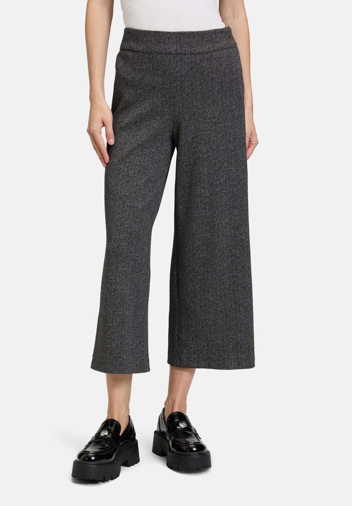Cartoon Culotte mit Bügelfalte