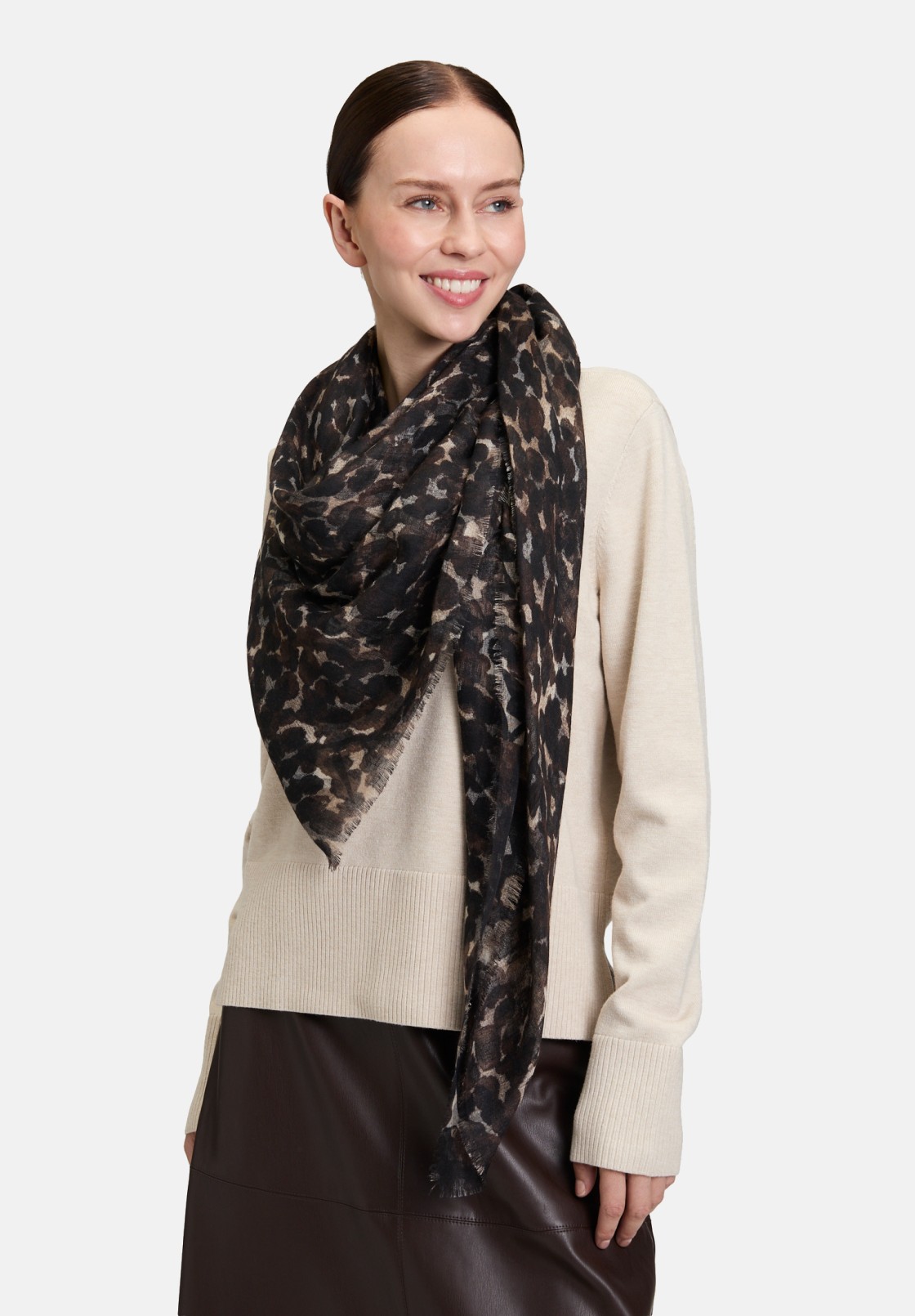 Betty Barclay Tuch mit Print