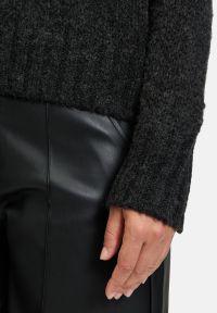 Cartoon Basic-Pullover mit Rundhalsausschnitt