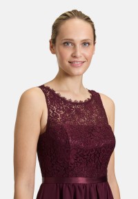 Vera Mont Abendkleid mit Spitze